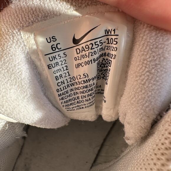 Nike Air More Uptempo Black White Accent Red Kids Size US‎ 6C DA9255-105 - Picture 8 of 8